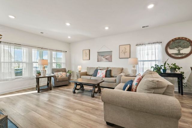 820 Harrison Mill St., Myrtle Beach, SC 29579