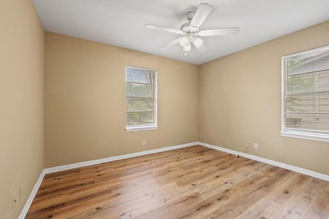 1402 Knight Street, Denton, TX 76205