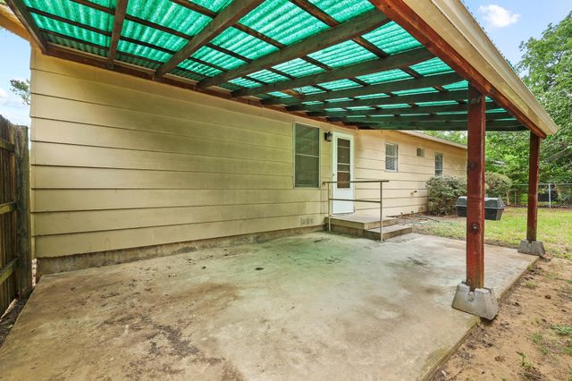 1402 Knight Street, Denton, TX 76205