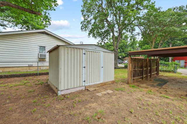 1402 Knight Street, Denton, TX 76205