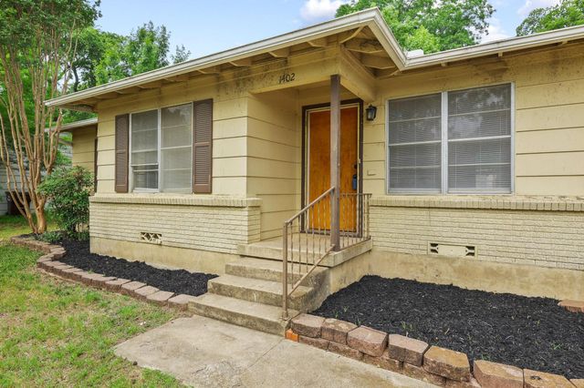 1402 Knight Street, Denton, TX 76205
