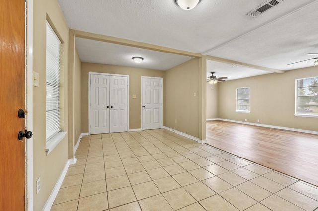 1402 Knight Street, Denton, TX 76205