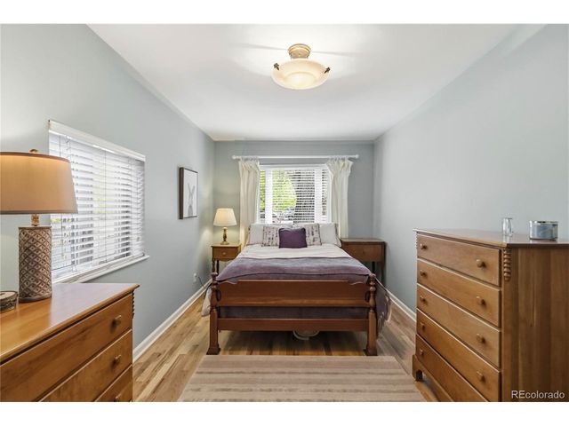 987 Glencoe St, Denver, CO 80220