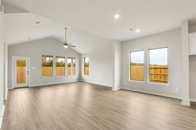 173 Angelina Trail, Dayton, TX 77535