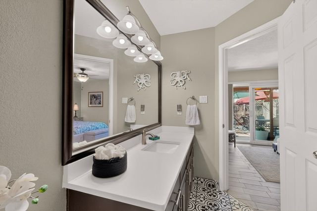 2855 Clark Court, Santa Fe, NM 87507