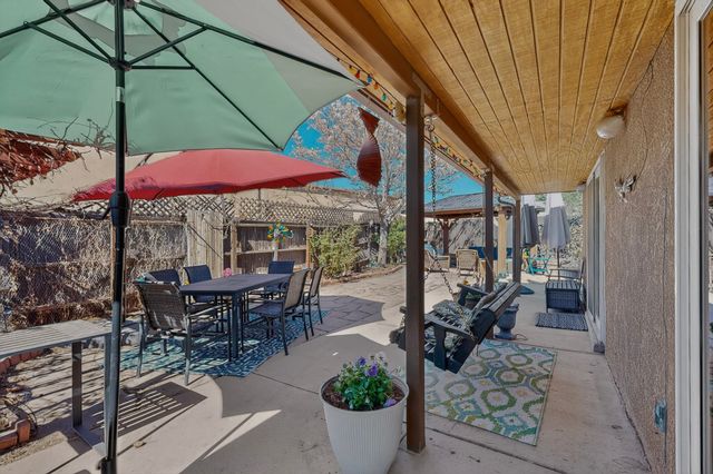 2855 Clark Court, Santa Fe, NM 87507