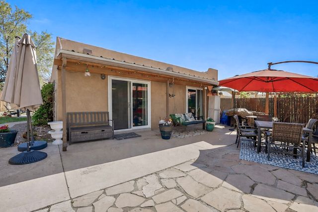 2855 Clark Court, Santa Fe, NM 87507