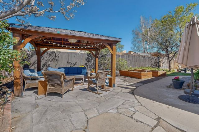 2855 Clark Court, Santa Fe, NM 87507