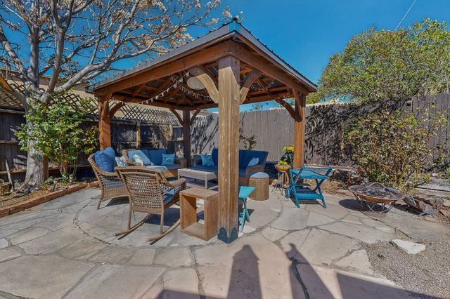 2855 Clark Court, Santa Fe, NM 87507