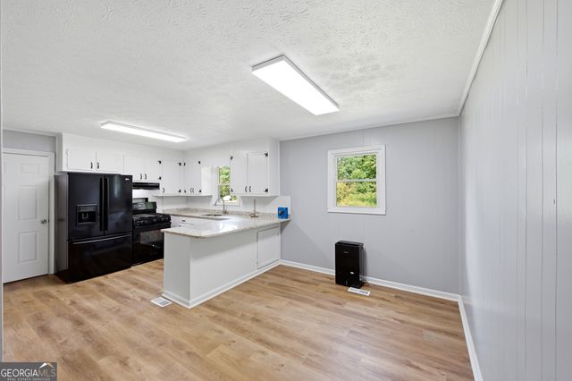 300 Cashtown Road, Aragon, GA 30104