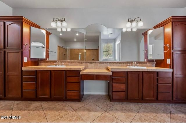 3476 S VALERIE Drive, Chandler, AZ 85286