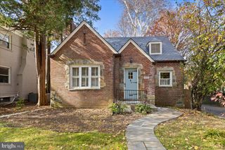 5352 29TH ST NW, Washington, DC 20015