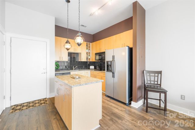 706 N Davidson Street, Charlotte, NC 28202