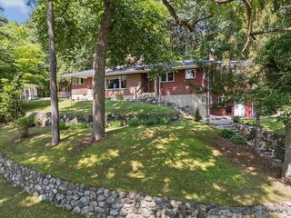 10505 Fulton Street, Lowell, MI 49331