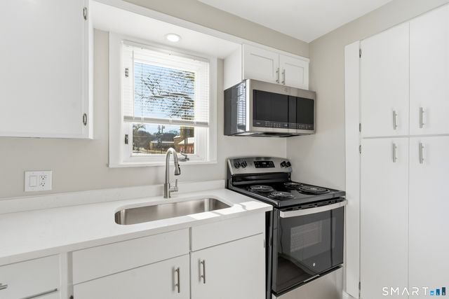 30 South Walnut Street, Plainfield, CT 06387