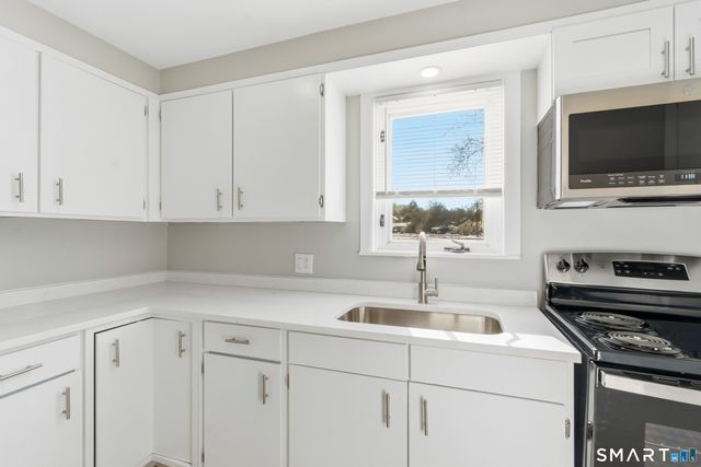 30 South Walnut Street, Plainfield, CT 06387