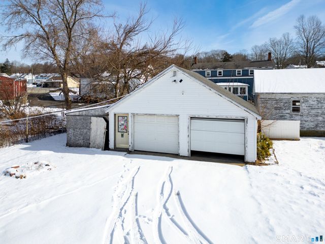 30 South Walnut Street, Plainfield, CT 06387