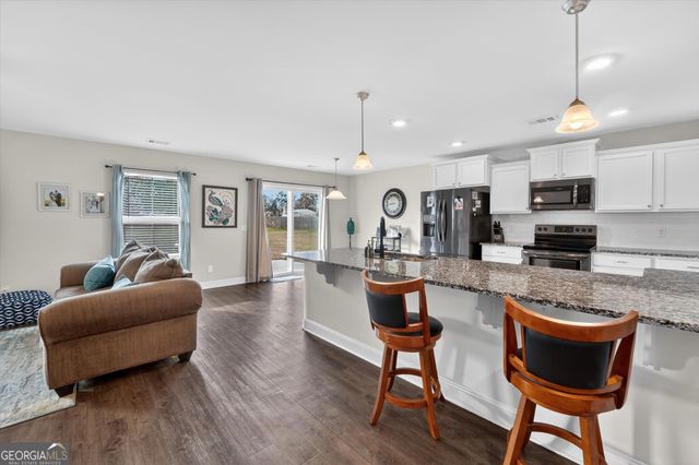 618 Bledsoe Drive, Guyton, GA 31312