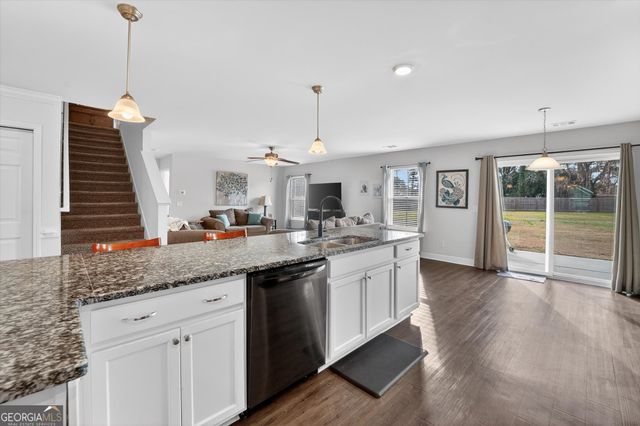 618 Bledsoe Drive, Guyton, GA 31312