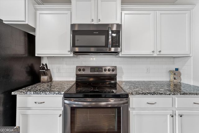 618 Bledsoe Drive, Guyton, GA 31312