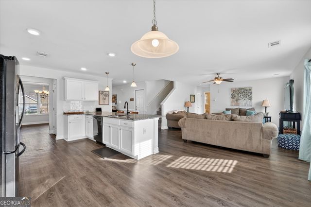 618 Bledsoe Drive, Guyton, GA 31312