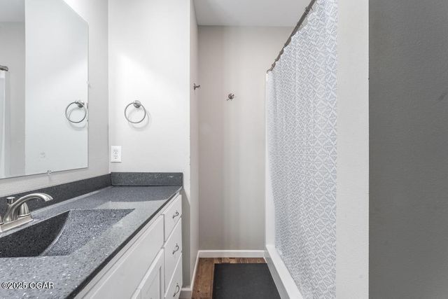 13563 Paisley Road, Neosho, MO 64850