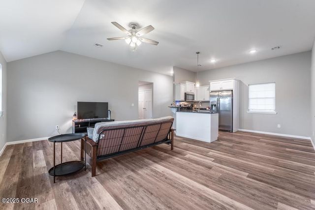 13563 Paisley Road, Neosho, MO 64850