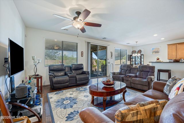 8215 N Willow View Drive, Tucson, AZ 85741