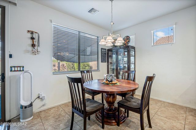 8215 N Willow View Drive, Tucson, AZ 85741
