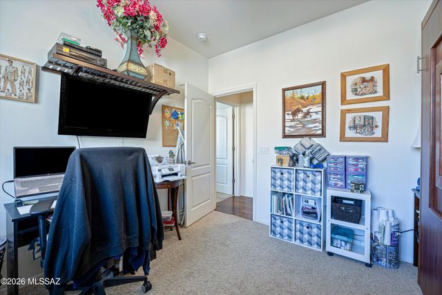 8215 N Willow View Drive, Tucson, AZ 85741