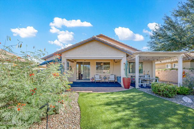 8215 N Willow View Drive, Tucson, AZ 85741