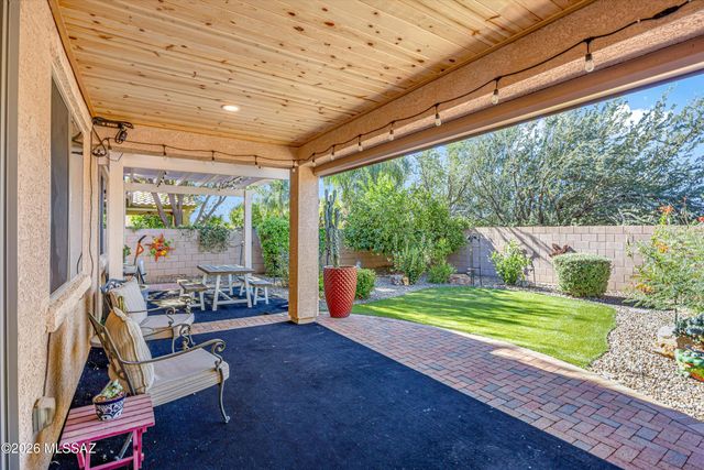 8215 N Willow View Drive, Tucson, AZ 85741