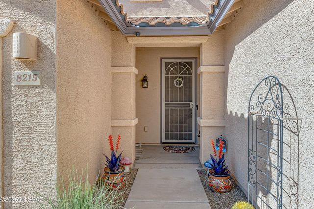 8215 N Willow View Drive, Tucson, AZ 85741