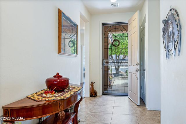 8215 N Willow View Drive, Tucson, AZ 85741
