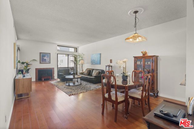 729 S Hobart Boulevard 40, Los Angeles, CA 90005