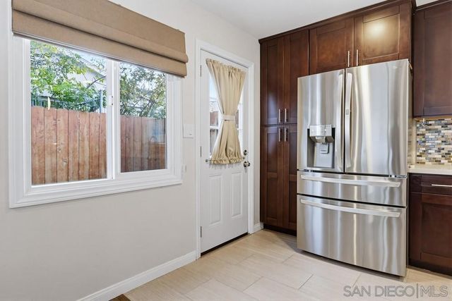 14127 Tobiasson Rd, Poway, CA 92064