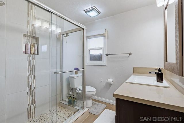 14127 Tobiasson Rd, Poway, CA 92064