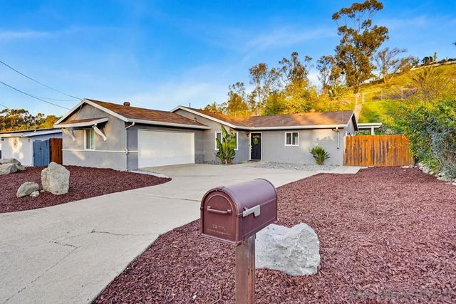 14127 Tobiasson Rd, Poway, CA 92064