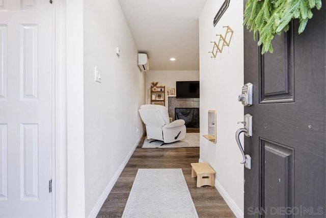 14127 Tobiasson Rd, Poway, CA 92064