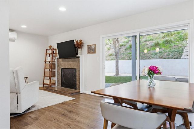 14127 Tobiasson Rd, Poway, CA 92064