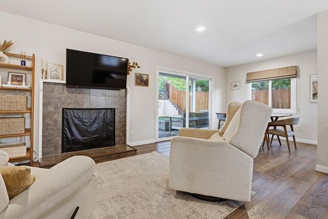 14127 Tobiasson Rd, Poway, CA 92064