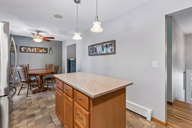 2006 River Hills Drive, Burnsville, MN 55337