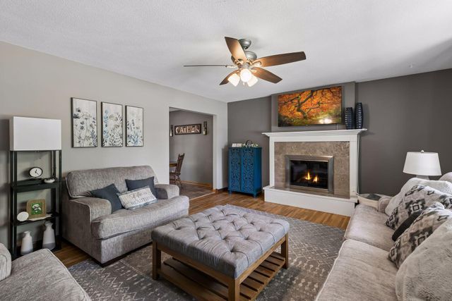 2006 River Hills Drive, Burnsville, MN 55337