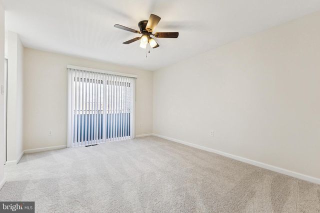 2015 WETHERSFIELD CT, Reston, VA 20191