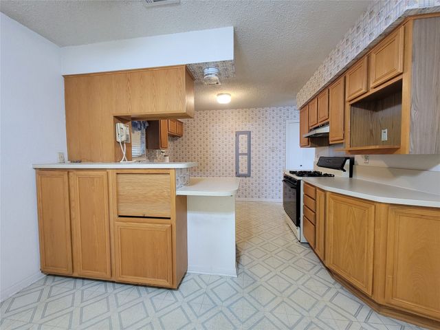 630 Country View Lane, Garland, TX 75043