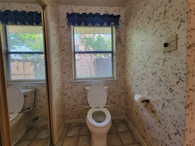 630 Country View Lane, Garland, TX 75043