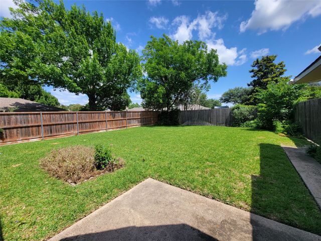 630 Country View Lane, Garland, TX 75043