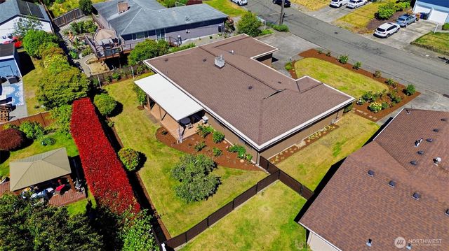 1874 Lenore Drive, Tacoma, WA 98406