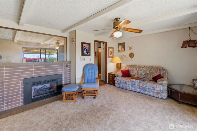1874 Lenore Drive, Tacoma, WA 98406