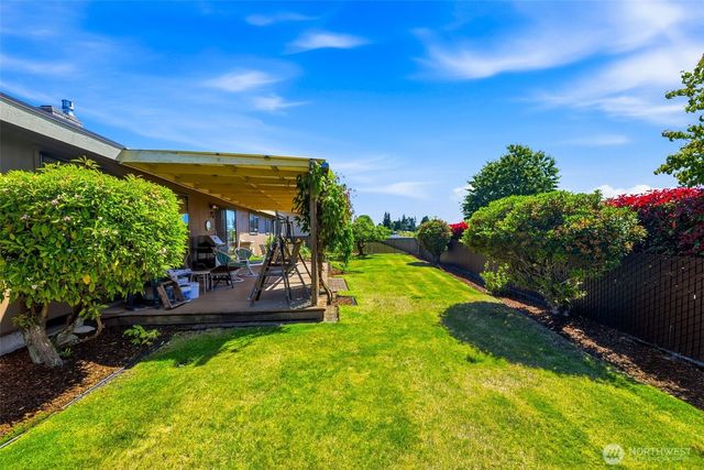 1874 Lenore Drive, Tacoma, WA 98406
